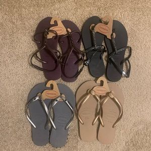 HAVAIANAS jewel, grommet embellished t-strap NWT